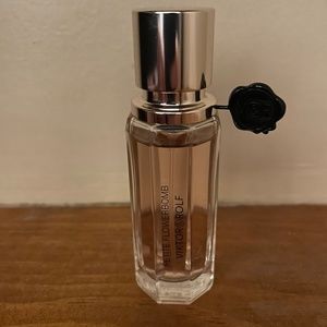 Victor & Rolf Flowerbomb Eau de Parfum Petite Size: 0.68 oz/ 20 mL